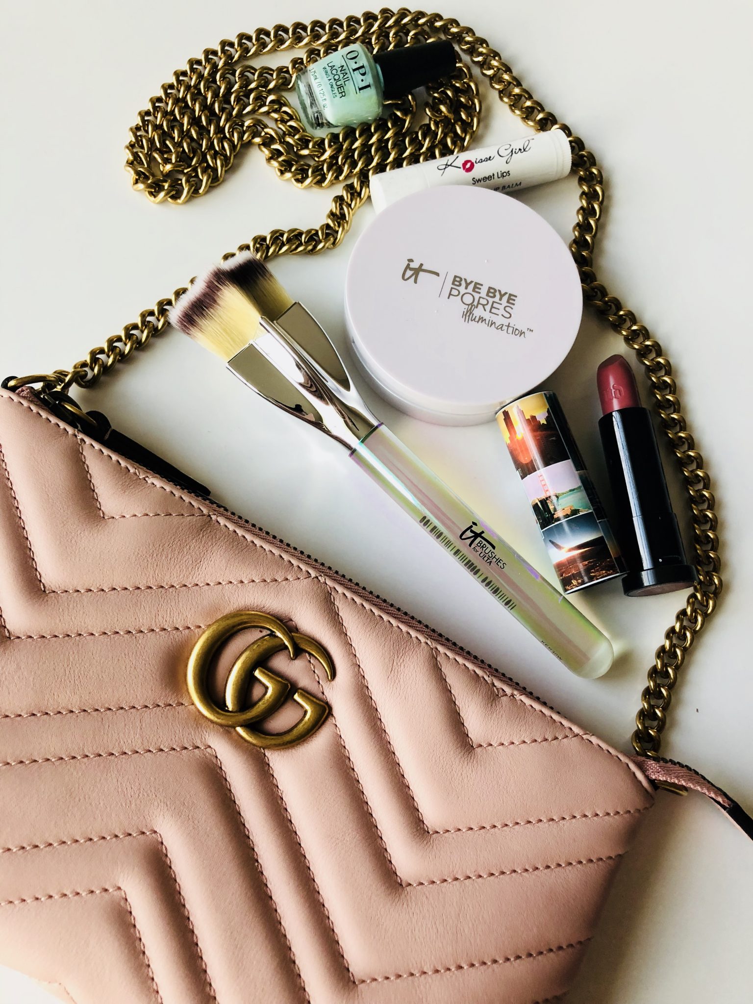 What's In My Bag: Gucci Marmont Mini Chain Bag - Talking With Tami